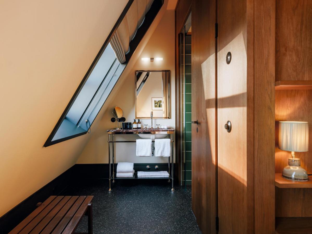 ברלין Boutique Hotel Chateau Royal מראה חיצוני תמונה A bathroom at the Hotel