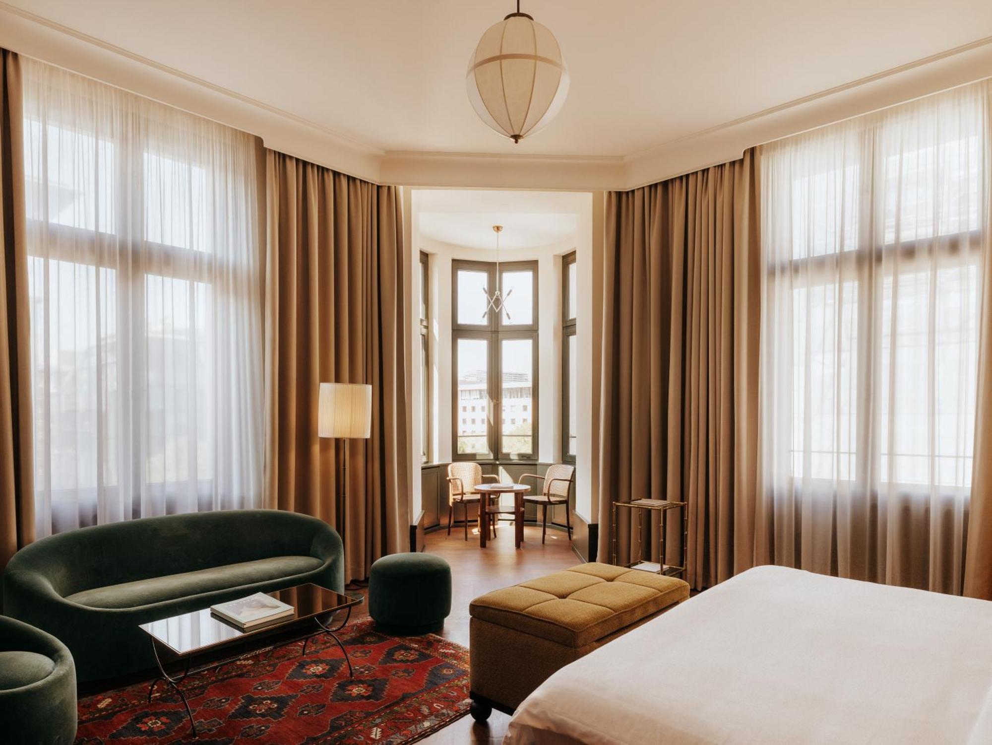 ברלין Boutique Hotel Chateau Royal מראה חיצוני תמונה Suite at Hotel Axelmannstein