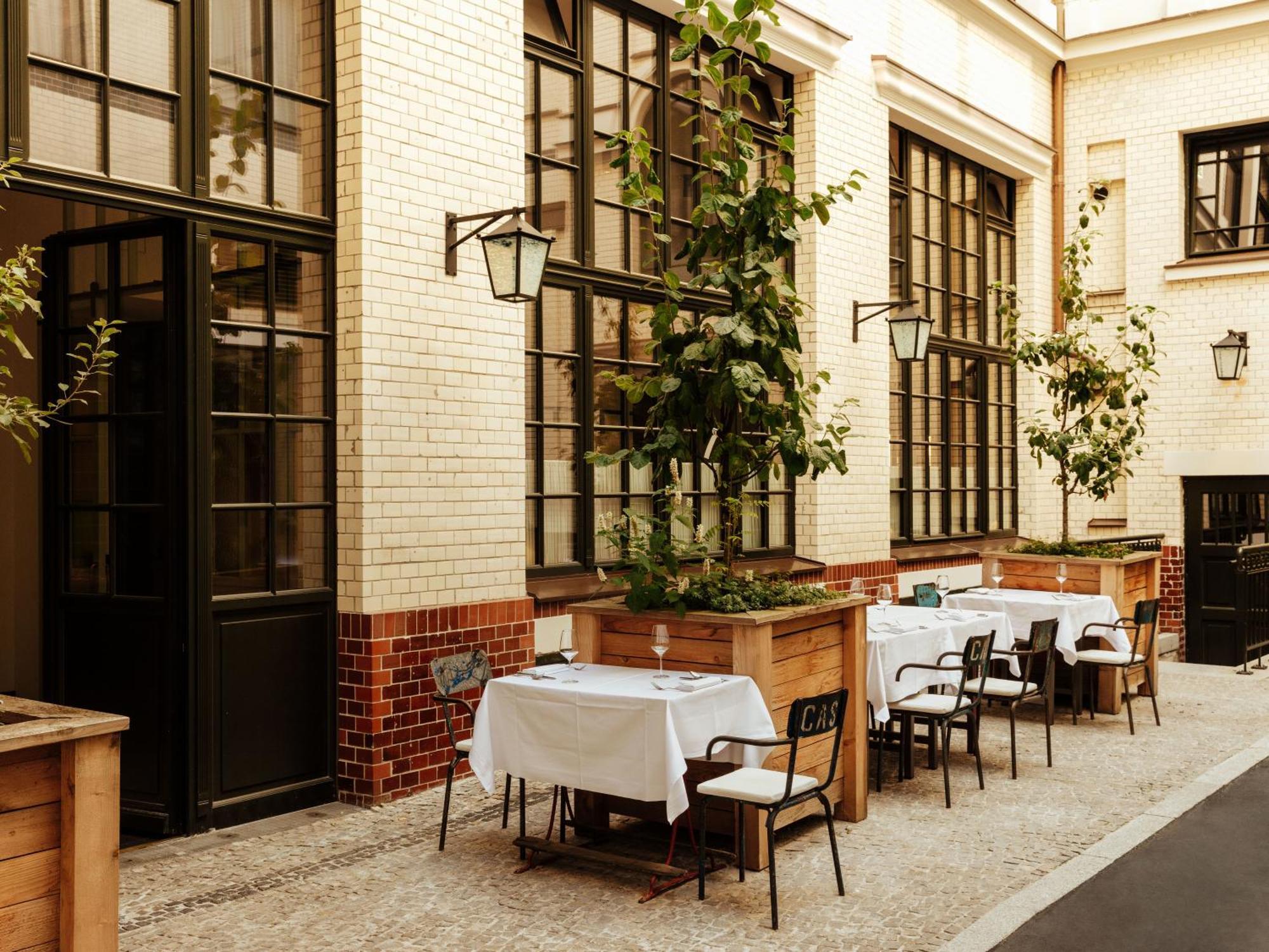 ברלין Boutique Hotel Chateau Royal מראה חיצוני תמונה Restaurant AOC
